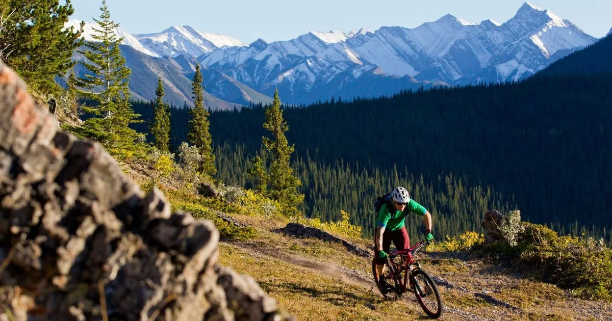 Mountain Biking in Mustang — fixed departure